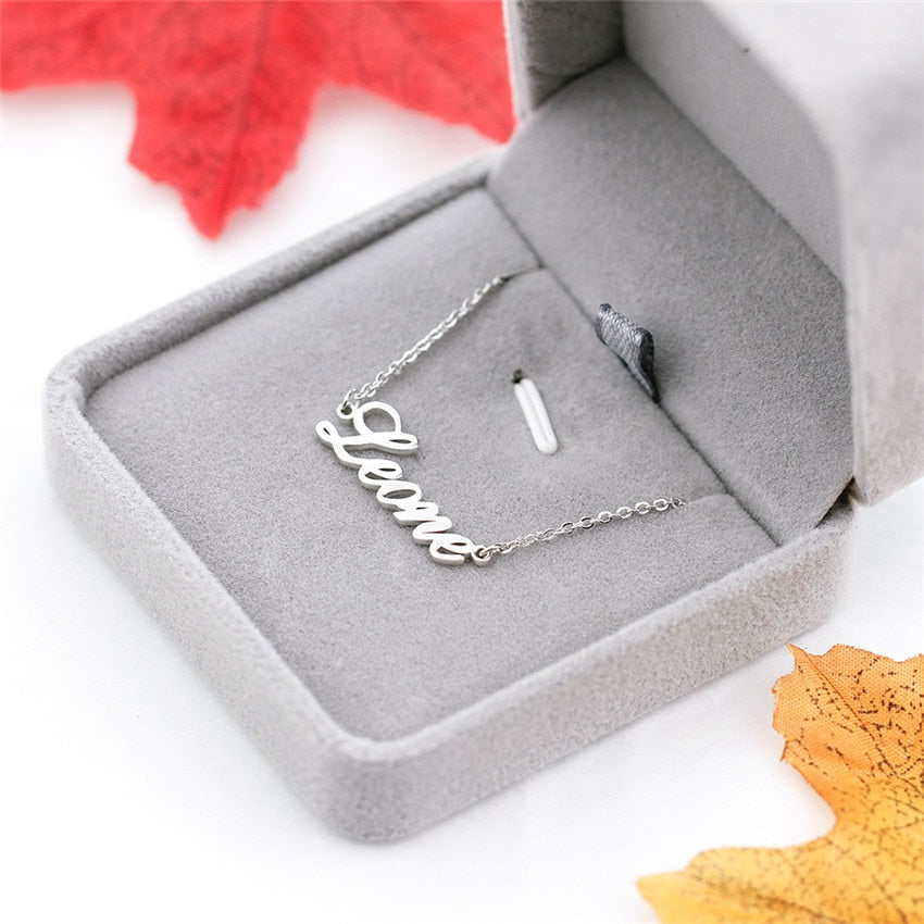 Nameplate Necklace - Shop OXB